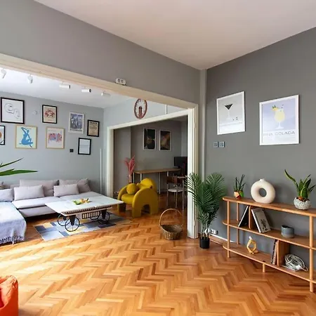 Apartament Attractive & Energetic 2br Flat W Balcony In Moda! *