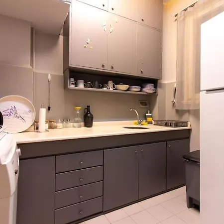 Attractive & Energetic 2br Flat W Balcony In Moda! Istanbul