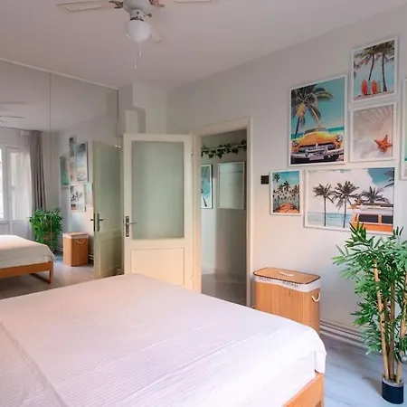 Attractive & Energetic 2br Flat W Balcony In Moda! * Istanbul